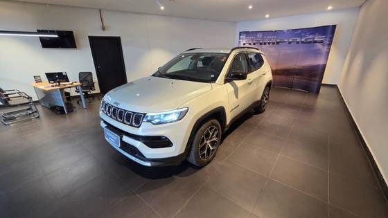 JEEP COMPASS 1.3 T270 TURBO FLEX LONGITUDE AT6